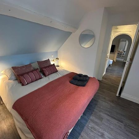 Appartement Avec Terrasse En Plein Coeur De Vernon Вернон Екстериор снимка