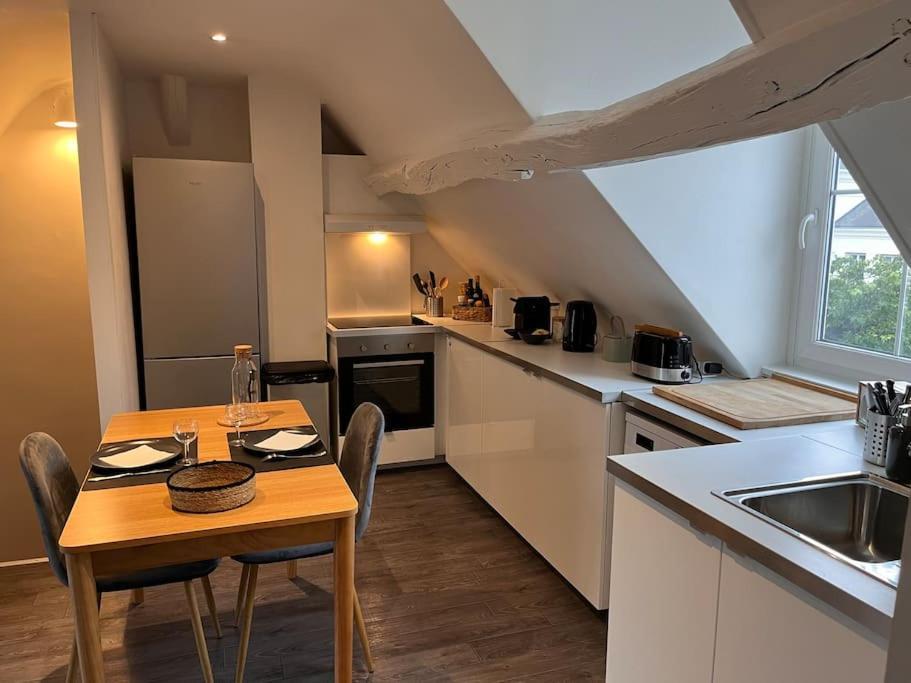 Appartement Avec Terrasse En Plein Coeur De Vernon Вернон Екстериор снимка