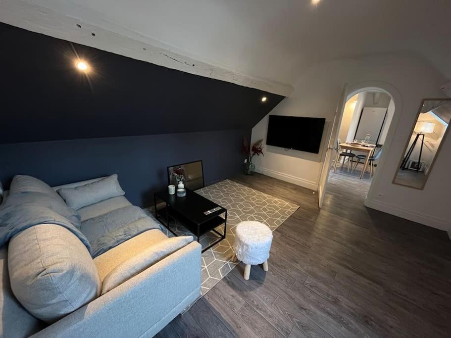 Appartement Avec Terrasse En Plein Coeur De Vernon Вернон Екстериор снимка