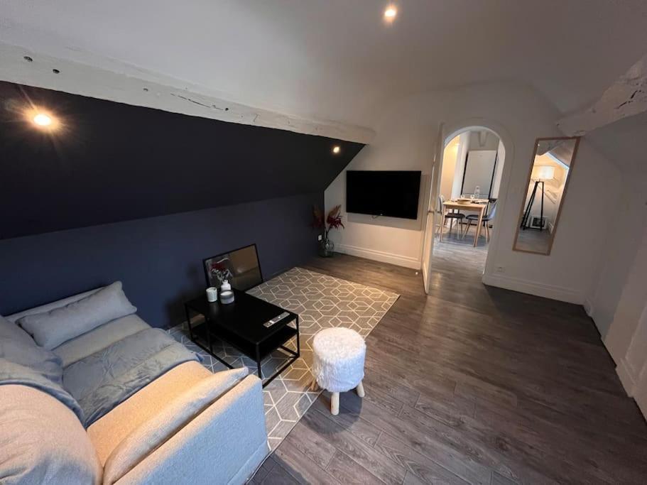 Appartement Avec Terrasse En Plein Coeur De Vernon Вернон Екстериор снимка