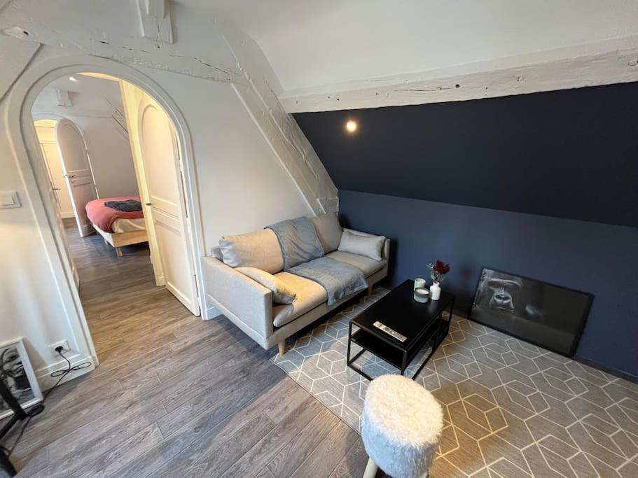 Appartement Avec Terrasse En Plein Coeur De Vernon Вернон Екстериор снимка
