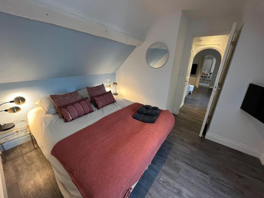 Appartement Avec Terrasse En Plein Coeur De Vernon Вернон Екстериор снимка