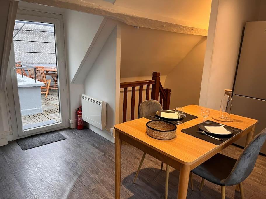 Appartement Avec Terrasse En Plein Coeur De Vernon Вернон Екстериор снимка